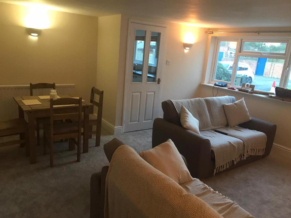 9 Bromleys Court Villa Church Stretton Buitenkant foto